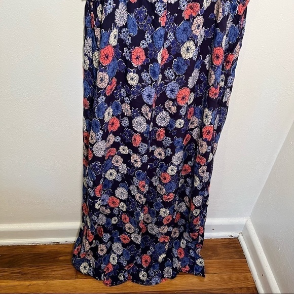 Two Hearts Maternity Maxi Dress Blue Floral - Picture 9 of 10